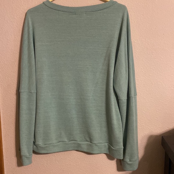 And the Why quarter button sweater size small - Picture 4 of 4